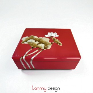 Daman lacquer box with the lotus 20*27 cm